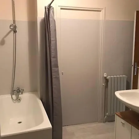 4 - 6 Personnes Avec Wifi Centre La Bourboule