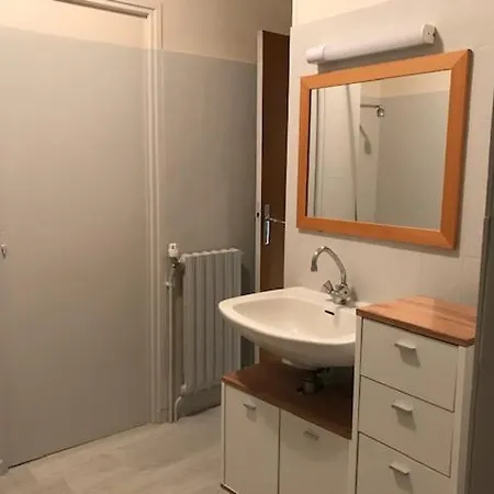 4 - 6 Personnes Avec Wifi Centre Appartamento La Bourboule